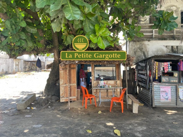 La Petite Gargotte 001.jpg
